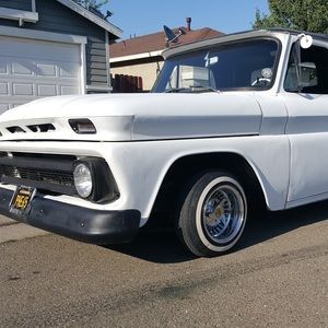 Meet your Posher, Felix